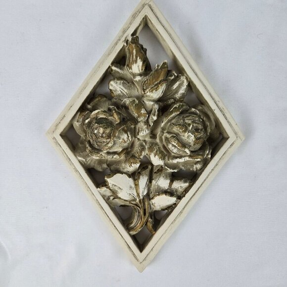 Vintage Universal Statuary Co 1958 Set of 2 Chalkware Floral Wall Hangings - Picture 2 of 16